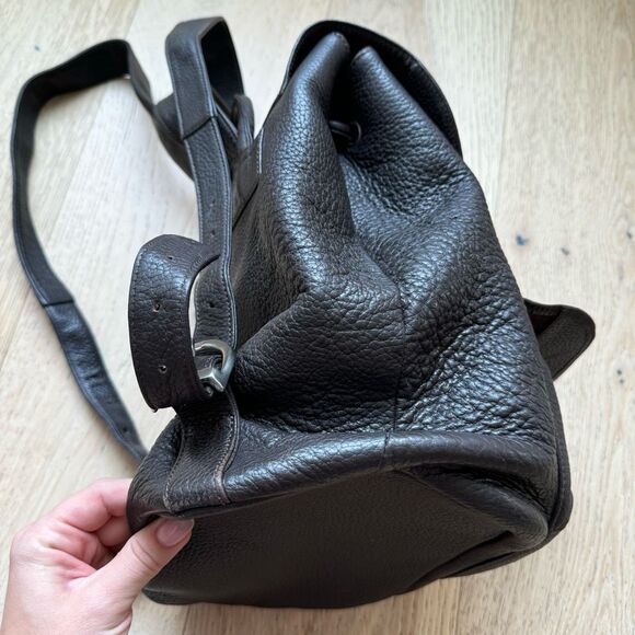 VTG Eddie Bauer Backpack 100% Leather Brown Rucksack Drawstring Bag Purse Heavy main image 9